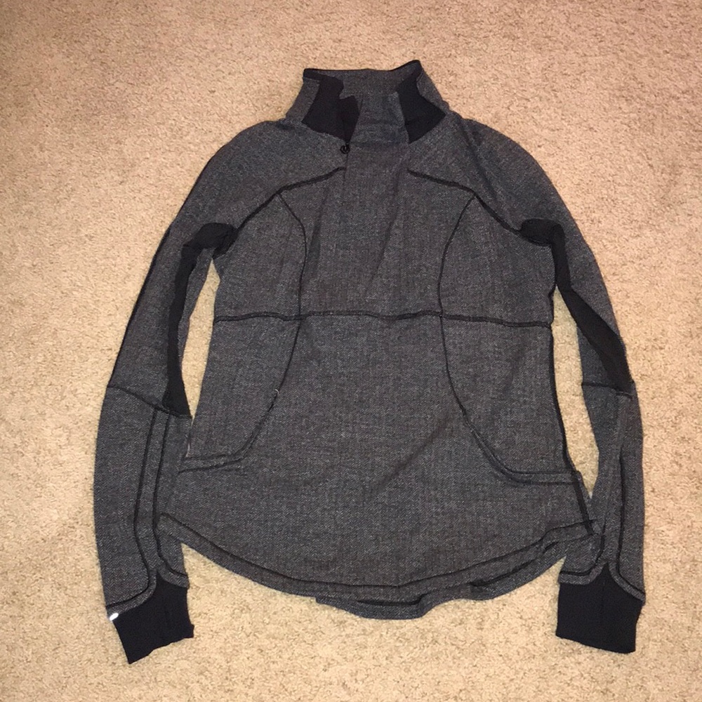 Super CUTE Lululemon 1/4 zip